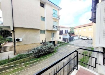 Cortile interno - Bilocale via Leonardo da Vinci, Diano Marina - foto 32