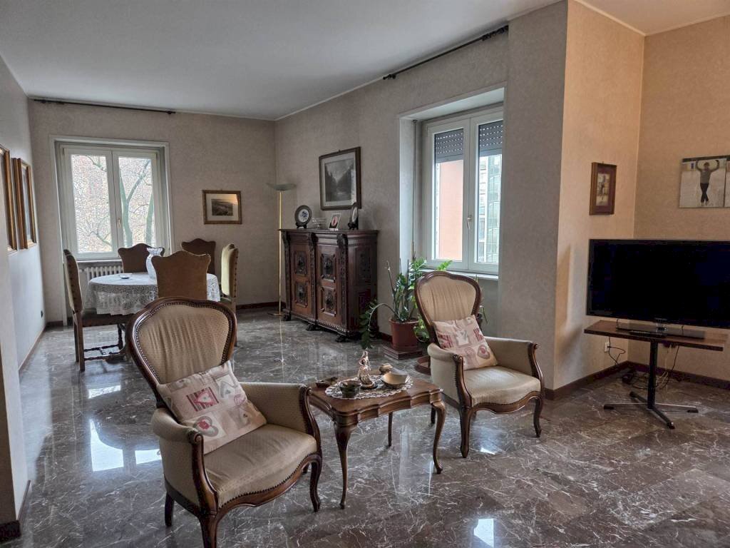 Salone - Quadrilocale piazza Davide Sesia, 2, Milano - foto 1