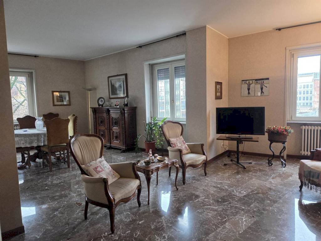 Salone - Quadrilocale piazza Davide Sesia, 2, Milano - foto 3