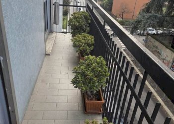 Balcone - Quadrilocale piazza Davide Sesia, 2, Milano - foto 12