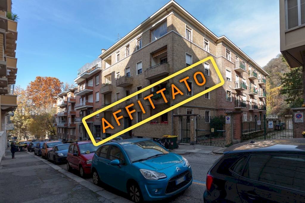 Zona - Quadrilocale via Sommacampagna, 11, Torino (zona Borgo Po) - foto 1