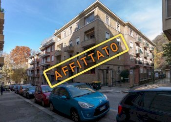 Zona - Quadrilocale via Sommacampagna, 11, Torino (zona Borgo Po) - foto 1