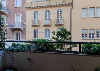 Balcone - Quadrilocale via Sommacampagna, 11, Torino (zona Borgo Po) - foto 17