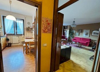 Disimpegno - Trilocale via Francesco Crispi, 66, Varese - foto 8