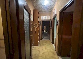 Corridoio - Trilocale via Francesco Crispi, 66, Varese - foto 24