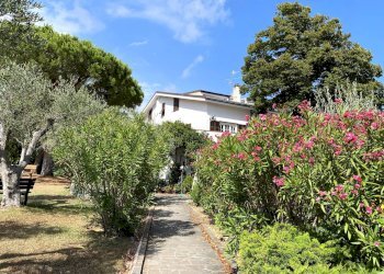 Foto 2 - Casa semi indipendente Strada Massabovi
 
13, Imperia - foto 2