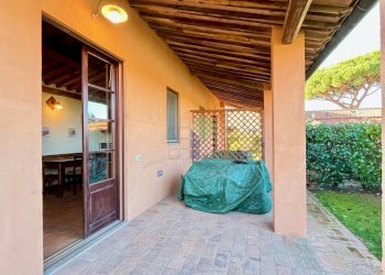 Patio - Casa indipendente Via Aurelia Sud  88, San Vincenzo - foto 14