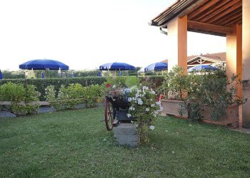 giardino 2.jpg - Casa indipendente Via Aurelia Sud  88, San Vincenzo - foto 18