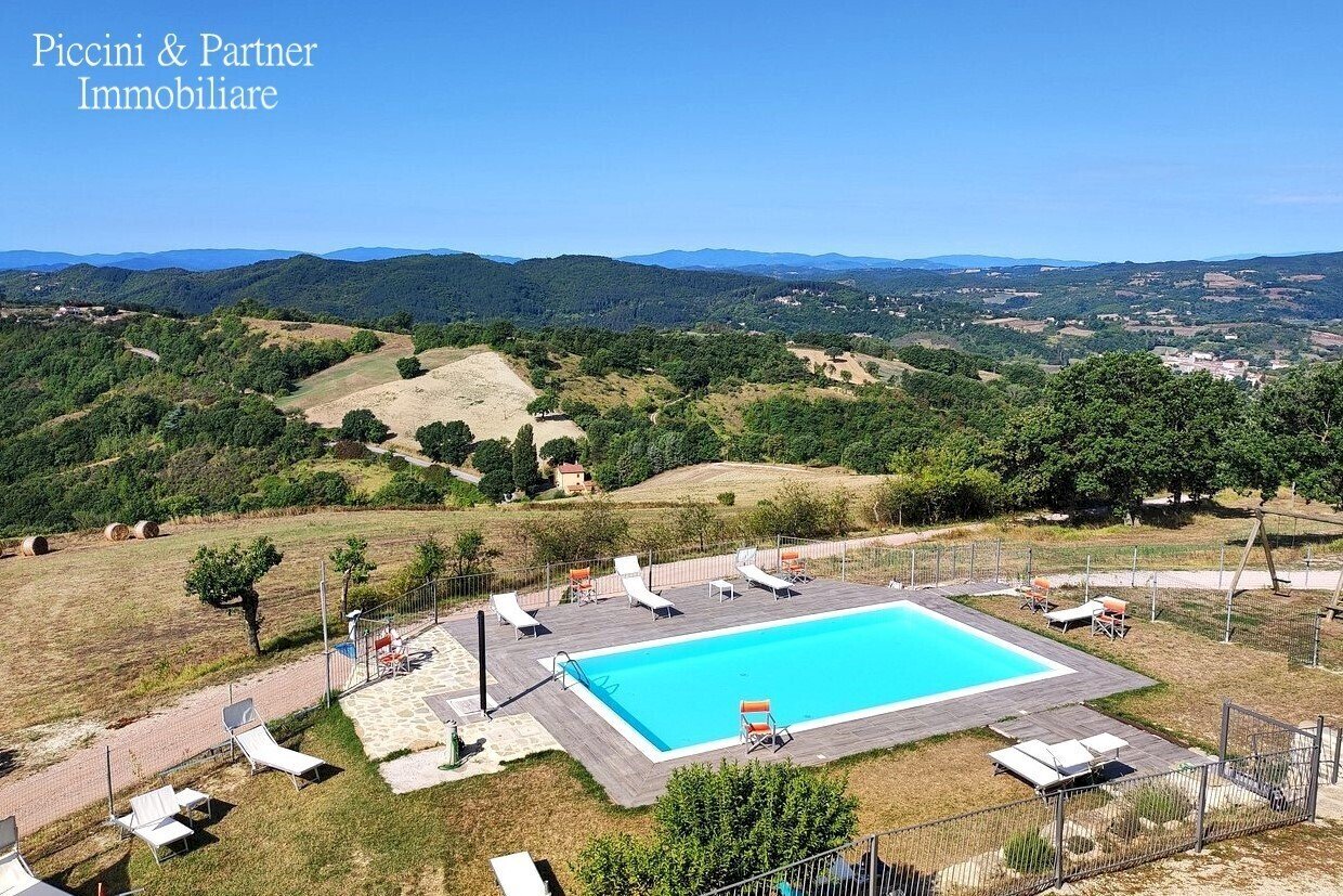 01.jpg - Casale San Benedetto Vecchio, Gubbio - foto 1