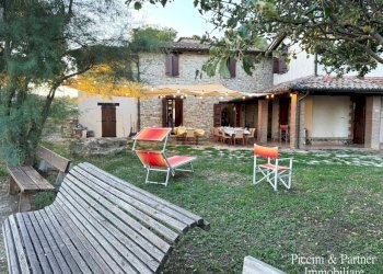 30.jpg - Casale San Benedetto Vecchio, Gubbio - photo 30