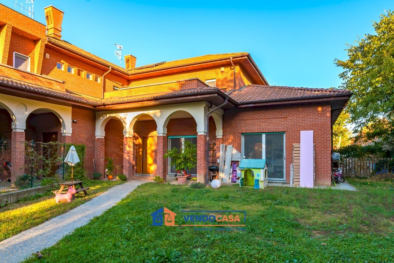 Casa indipendente Bra - foto 1