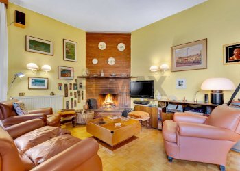 Soggiorno - Villa Via Mandresca
 
23, Inverigo - foto 23