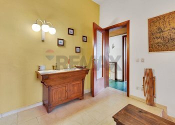 Hall / corridoio - Villa Via Mandresca
 
23, Inverigo - foto 29