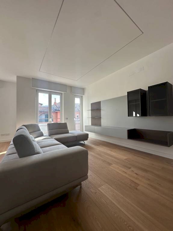 Salone - Quadrilocale via Sabotino, Brescia - foto 1