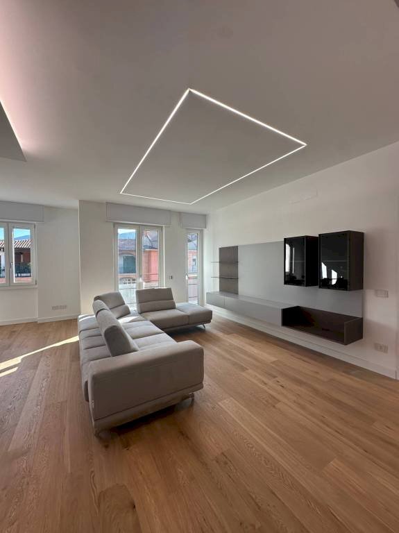 Salone - Quadrilocale via Sabotino, Brescia - foto 2