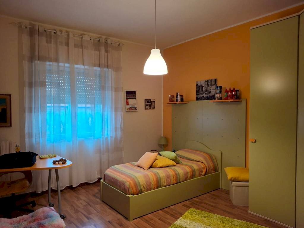 Camera da letto - Trilocale via Roma, San Giorgio del Sannio - foto 2