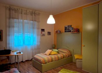 Camera da letto - Trilocale via Roma, San Giorgio del Sannio - foto 10