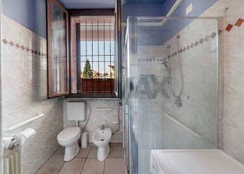 Bagno - Bilocale Via Damiano Chiesa
 
24, Agrate Brianza - foto 18