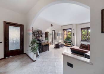 Soggiorno - Trilocale Via Montecuccoli
 
4, Missaglia - foto 5