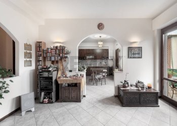 Sala da pranzo - Trilocale Via Montecuccoli
 
4, Missaglia - foto 7