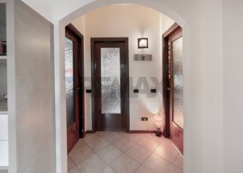 Hall / corridoio - Trilocale Via Montecuccoli
 
4, Missaglia - foto 12