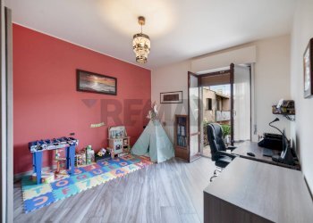 Camera / camera da letto - Trilocale Via Montecuccoli
 
4, Missaglia - foto 21