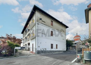 Edificio all\'aperto - Casa indipendente Via Trento
 
1, Sulbiate - foto 39