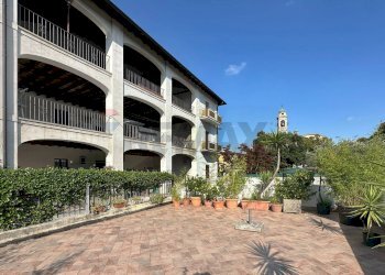 Edificio all\'aperto - Casa indipendente Via Trento
 
1, Sulbiate - foto 41