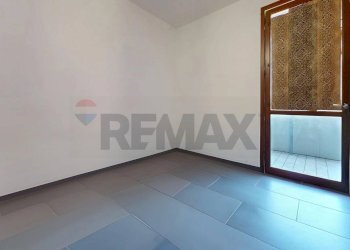 Stanza vuota - Locale Commerciale via Zipirovic
 
18, Deruta - foto 10