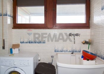 Lavanderia - Quadrilocale Via Enea
 
28, Anzio - foto 37