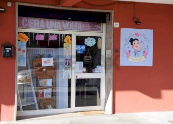 Edificio all\'aperto - Negozio Viale Manzoni
 
12c, Pomezia - foto 5