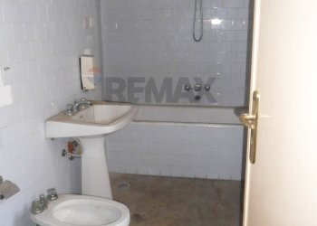 Bagno - Appartamento Corso Vittorio Emanuele
 
109, Caltanissetta - foto 9