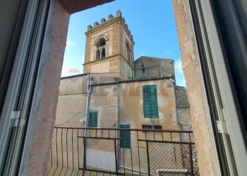 Balcone - Casa indipendente Largo San Giorgio
 
19- 20, Caltagirone - foto 1