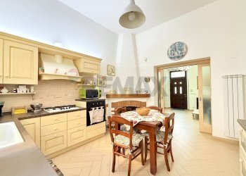 Cucina - Casa indipendente Via Carlino
 
5/7, Mascali - foto 1