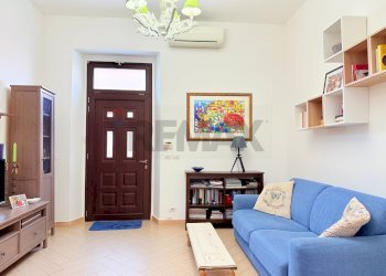 Soggiorno - Casa indipendente Via Carlino
 
5/7, Mascali - foto 3