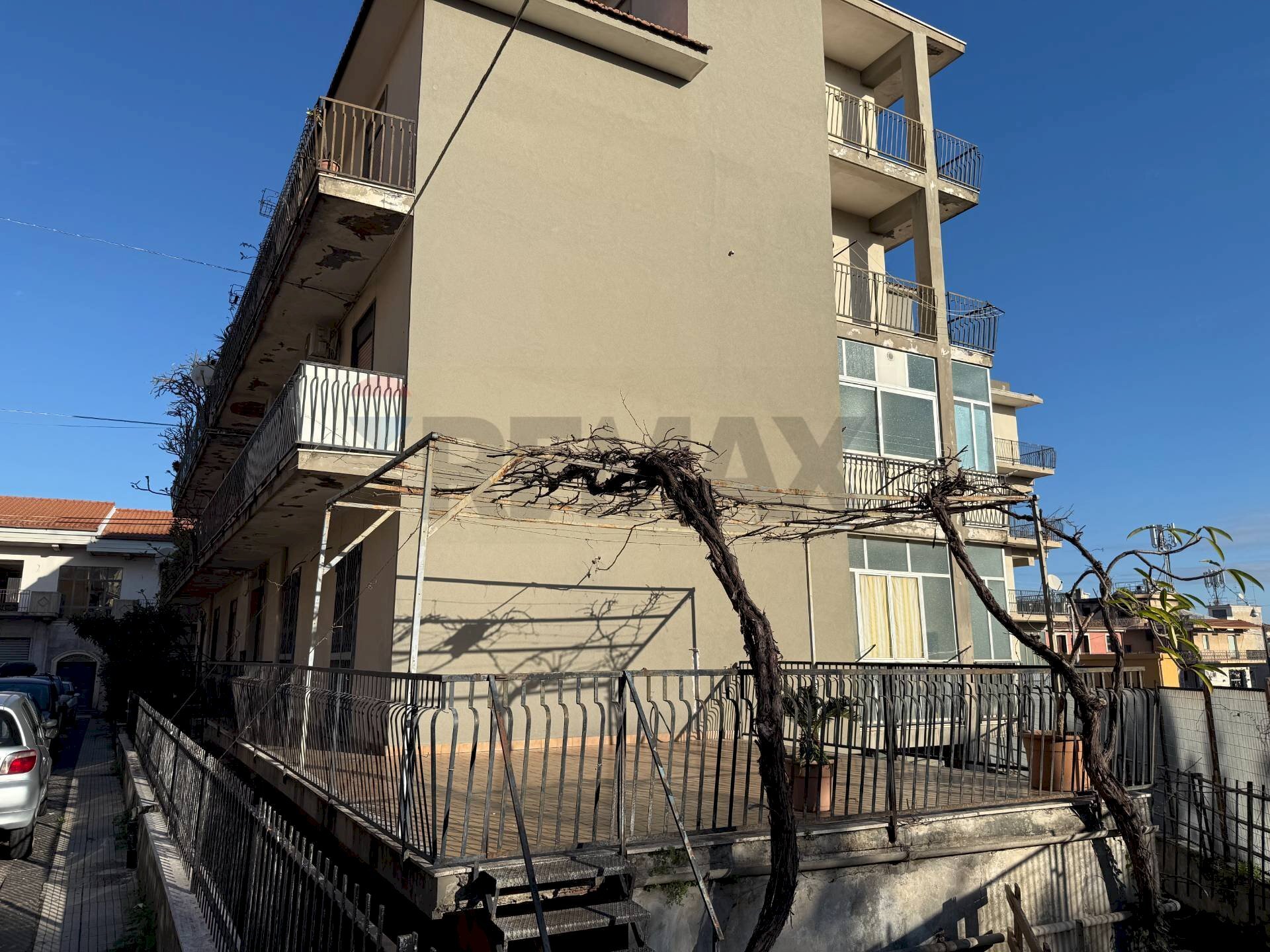 Edificio all\'aperto - Appartamento Via A. Volta
 
2/A, Riposto - foto 2