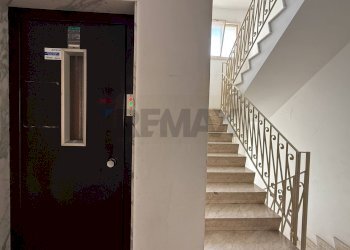 Scale - Appartamento Via A. Volta
 
2/A, Riposto - foto 3