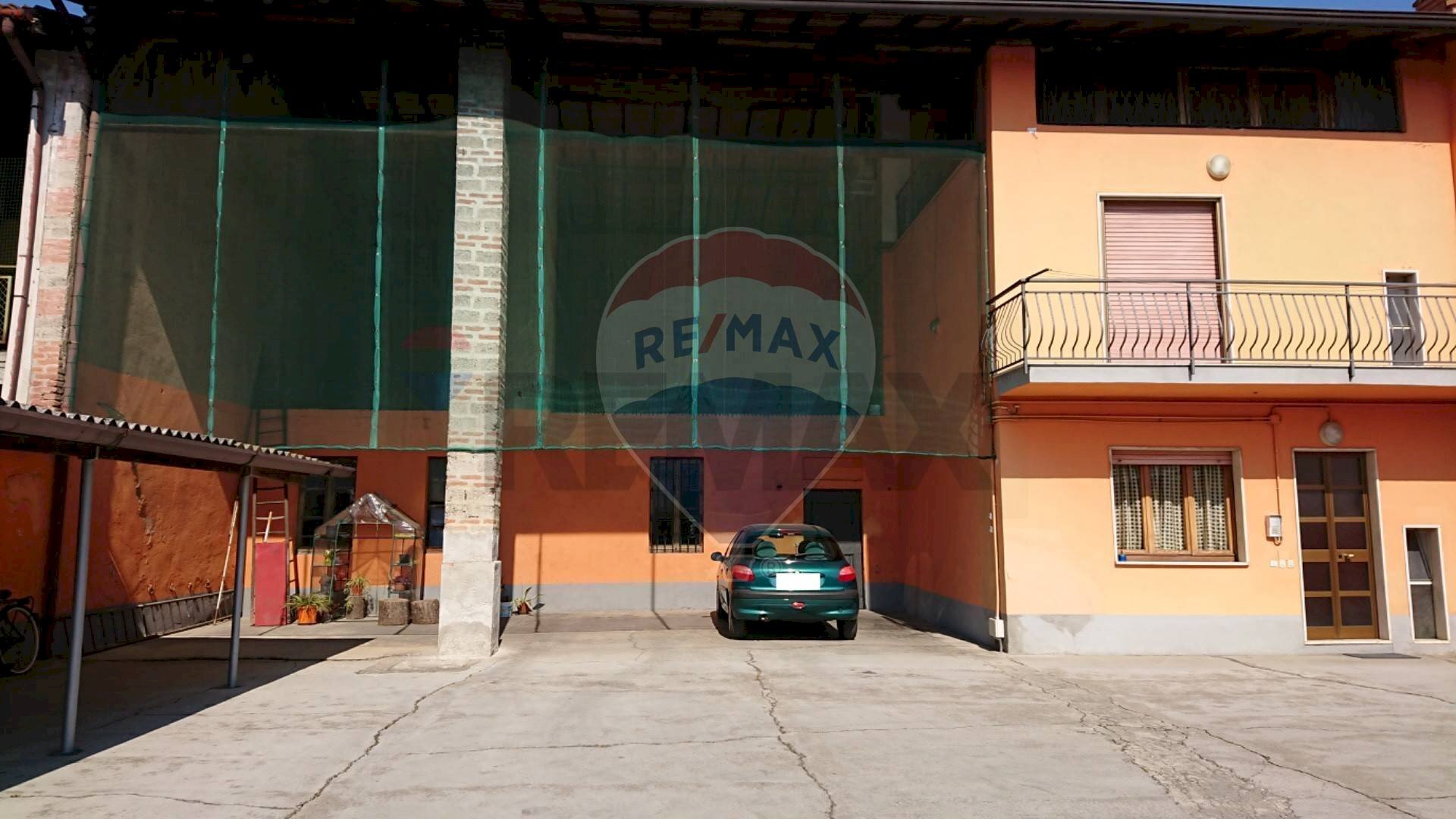 Edificio all\'aperto - Rustic Via degli Umiliati
 
7, Caravaggio - photo 1