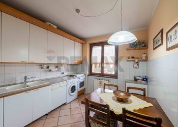 Cucina - Trilocale Via Gioacchino Rossini
 
3, Lallio - foto 2