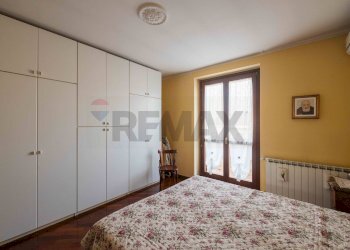 Camera / camera da letto - Trilocale Via Gioacchino Rossini
 
3, Lallio - foto 13