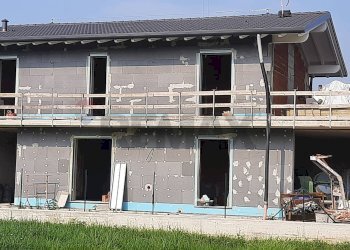 Casa all\'aperto - Trilocale Via Nicola Barrè, Ponte San Pietro - foto 2