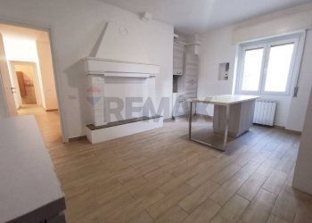 Cucina - Trilocale piazza san rocco
 
75, Calusco d'Adda - foto 2