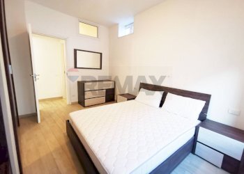 Camera / camera da letto - Trilocale piazza san rocco
 
75, Calusco d'Adda - foto 14