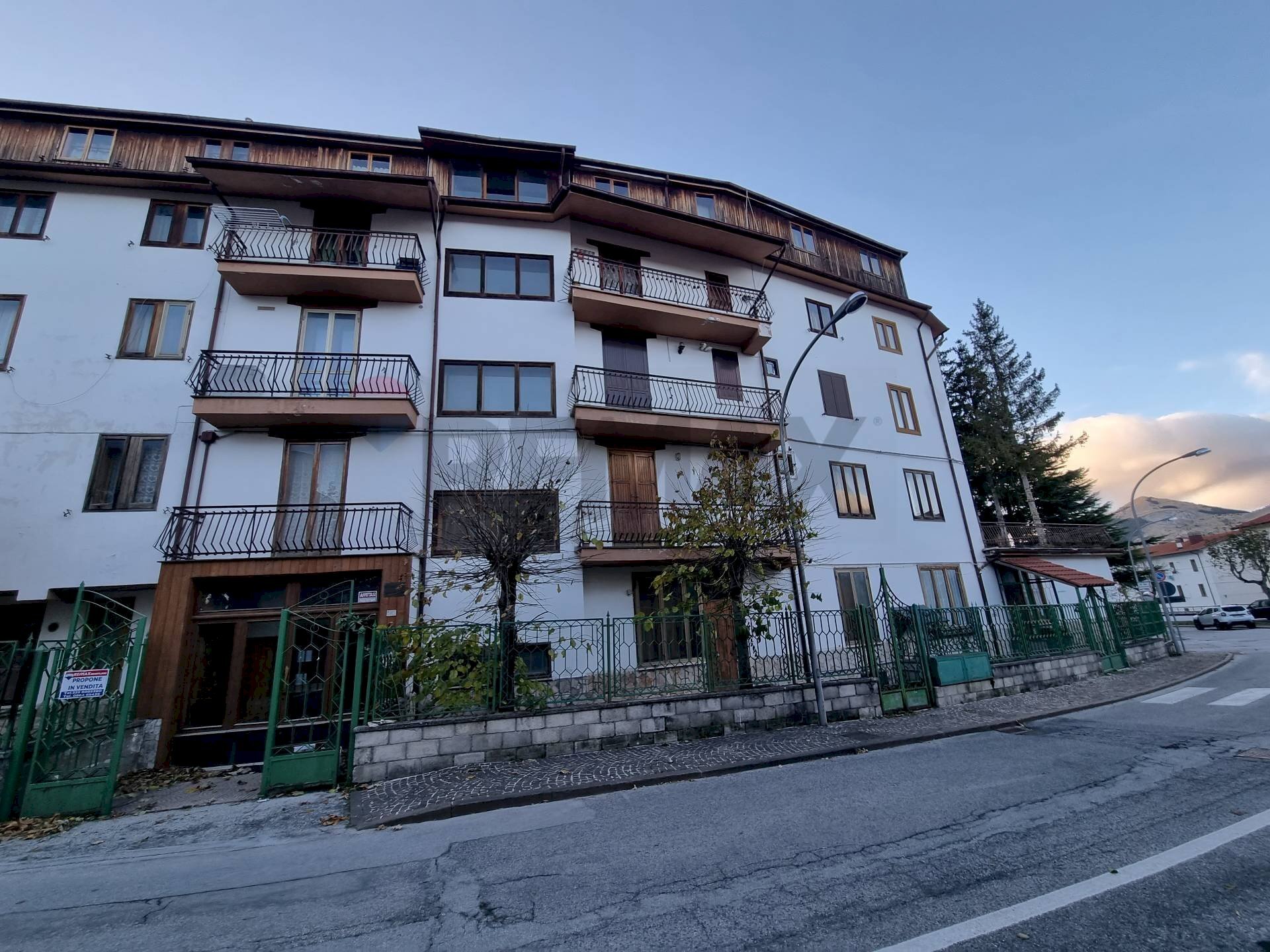 Edificio all\'aperto - Four-room apartment Viale degli Alberghi
 
37, Roccaraso - photo 2