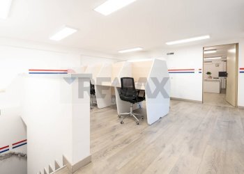 Ufficio - Office Via Vittorio Veneto
 
50, Brugherio - photo 11