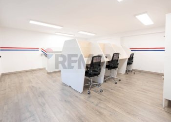 Ufficio - Office Via Vittorio Veneto
 
50, Brugherio - photo 12