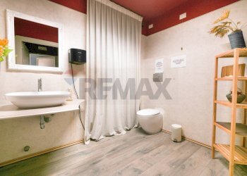 Bagno - Office Via Vittorio Veneto
 
50, Brugherio - photo 15