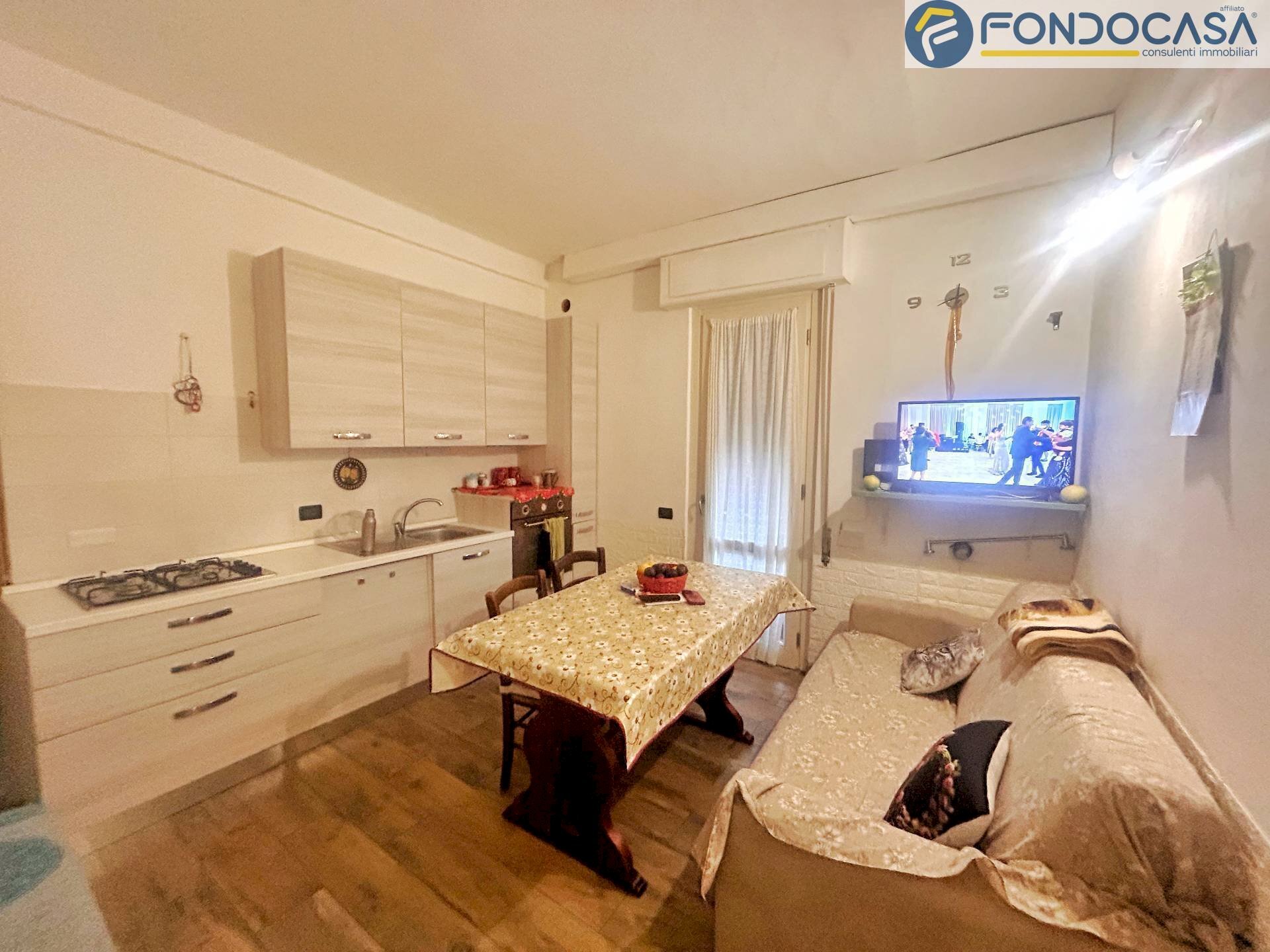 soggiorno e zona pranzo - Bilocale Via Fornace Mannozzi, Viareggio - foto 1