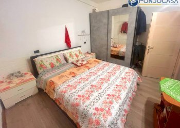 camera da letto matrimoniale - Bilocale Via Fornace Mannozzi, Viareggio - foto 10