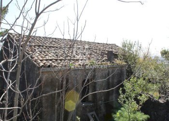 Foto 1 - Rustico Strada Provinciale 165
 
35, Aci Sant'Antonio - foto 1